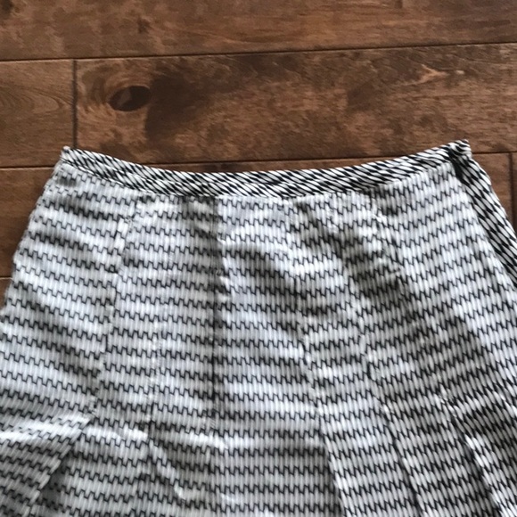 Esprit 100% Silk Skirt- Size 2 - Picture 2 of 6